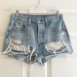 Levi’s High Rise 501 Distressed Ripped Shorts Size 27